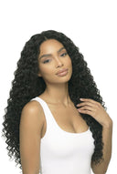 Kleine, dünne flexible Klebe-Tabs-Detail an den nahtlosen Präzisions-Klebe-Extensions mit Deep Wave von Kora Strand