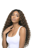Diskreter Nano-Spitzen-Befestigungsdetail an den Deep Wave StrandBond Nano-Tip Extensions von Kora Strand