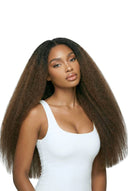 Details der dünnen, flexiblen nahtlosen Klebe-Tabs an den kinky-straight nahtlosen Klebe-Extensions von Kora Strand
