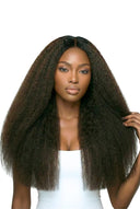 Einteiliges ultraflaches Weft-Volumierungs-Detail an der kinky-straight nahtlosen Volumenhaarverlängerung von Kora Strand