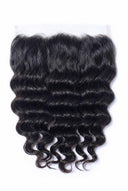Loose Wave Frontal zeigt eine weiche, lockere Wellenstruktur und eine natürlich wirkende Haarlinie von Kora Strand