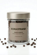 Nano Beads in Dunkelbraun, silikonausgekleidete Nano Beads für Nano-Spitzen-Extensions von Kora Strand